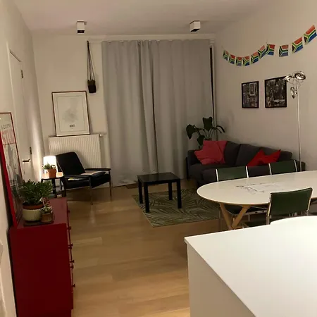 Renovated With Terrace South خنت